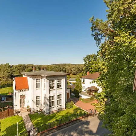 Haus Auf Dem Huegel Klassische 06 Apartmán *