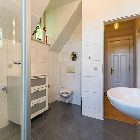 Apartment Haus Auf Dem Huegel Klassische 06 *