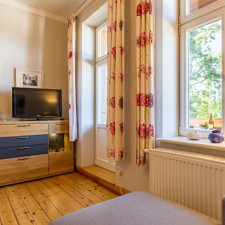 Haus Auf Dem Huegel Klassische 06 Apartmán