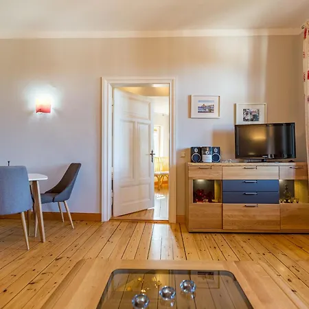 Haus Auf Dem Huegel Klassische 06 Apartamento *